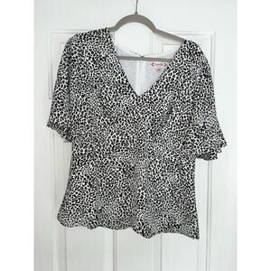 Nanette Nanette Flutter SLV Printed Empire Top - size  M